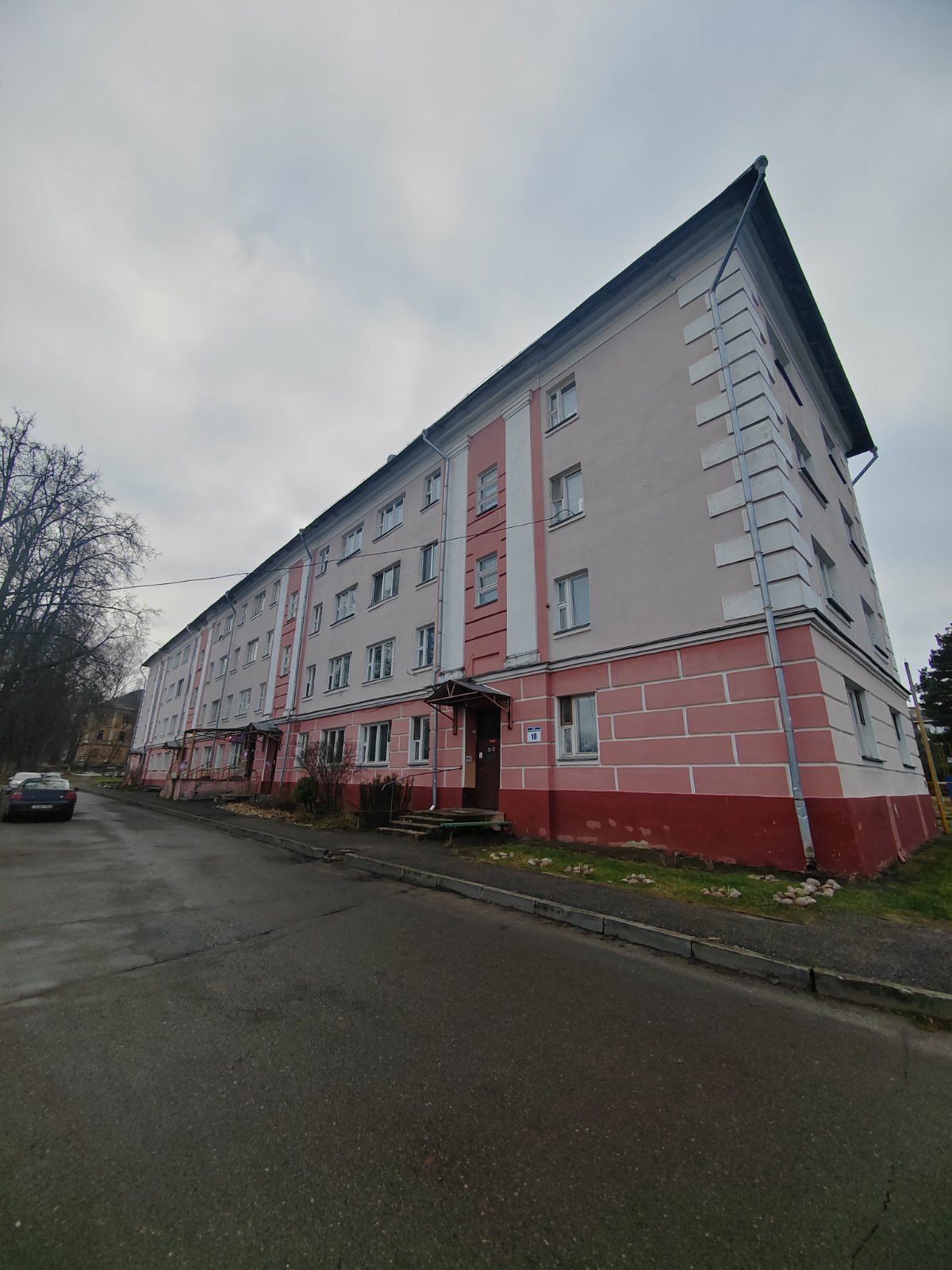 5-пакаёвая кватэра па адрасе Продажа 5-комнатной квартиры