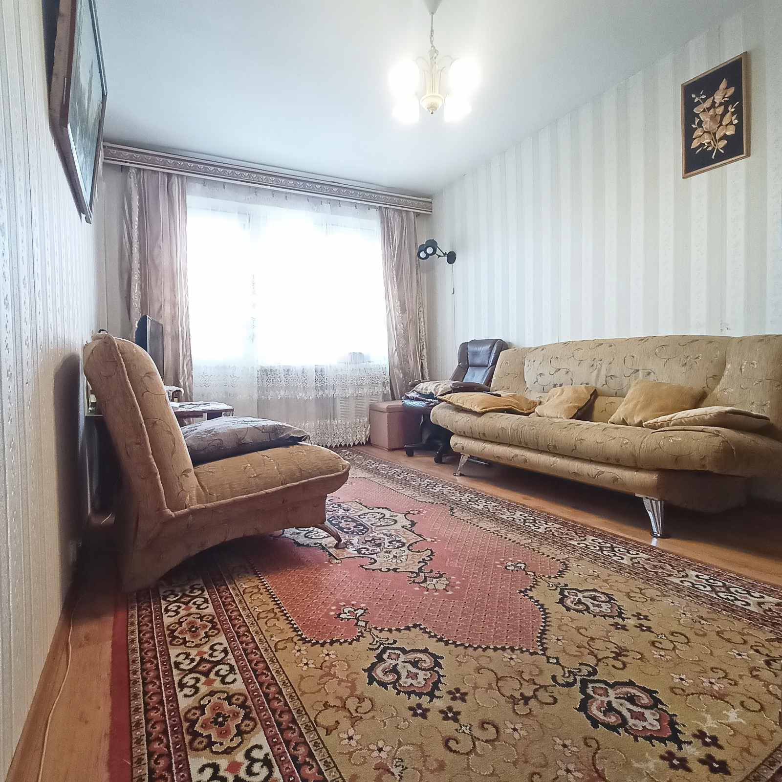 3-пакаёвая кватэра па адрасе Продажа 3-комнатной квартиры