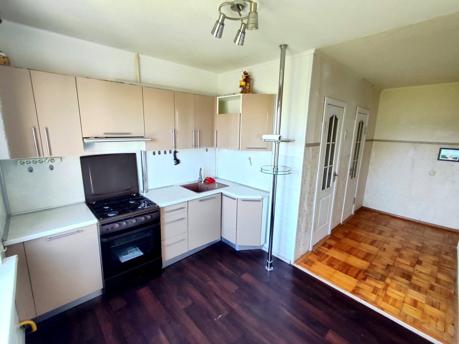 3-пакаёвая кватэра па адрасе Продажа 3-ком. кв. мкр. 19, д. 18