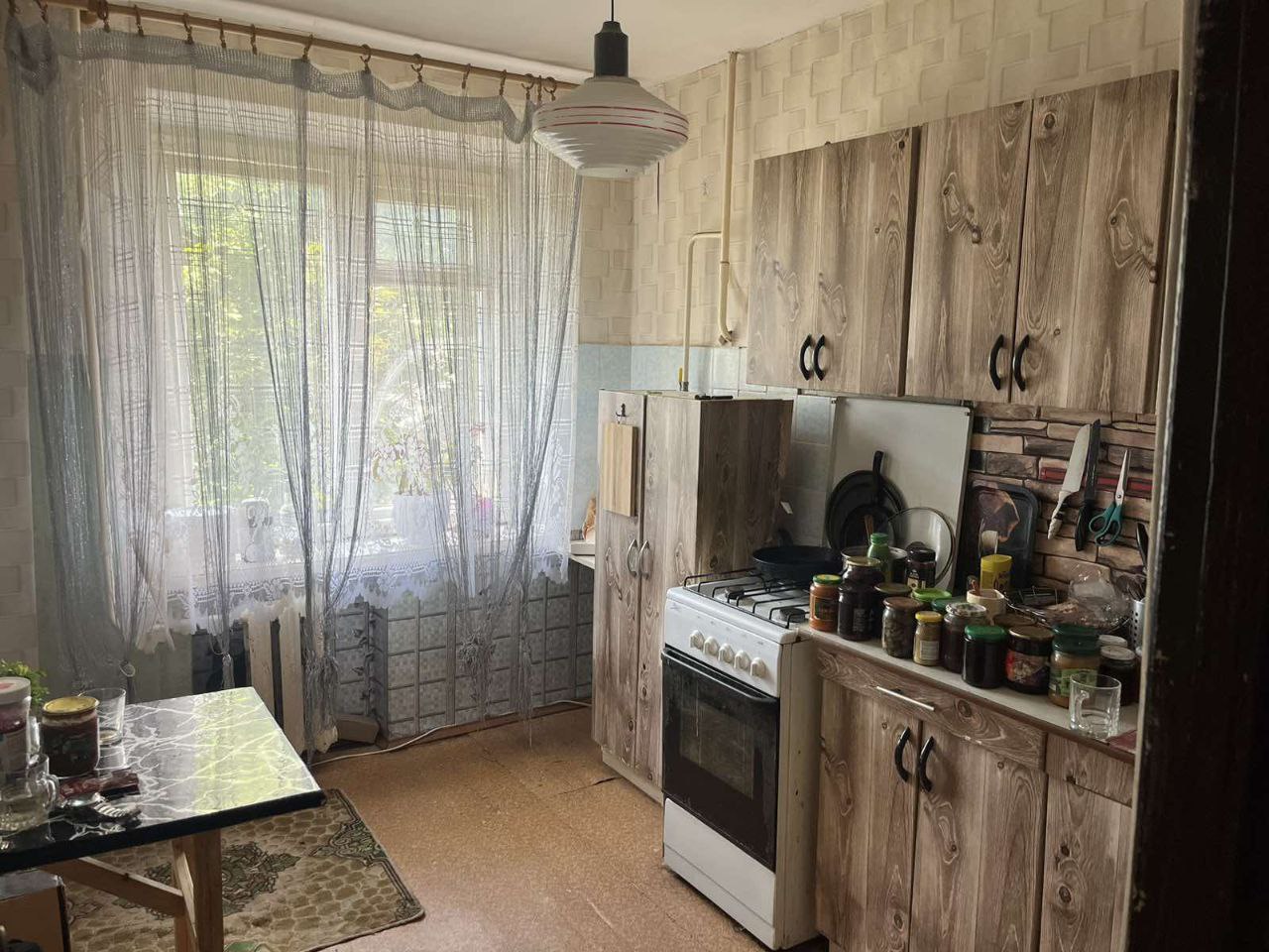 2-пакаёвая кватэра па адрасе ул. Иркутско-Пинской Дивизии, 1, Пинск,...