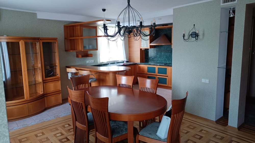 5-пакаёвая кватэра па адрасе Минск, Логойский тракт, д. 10, 5-комн.