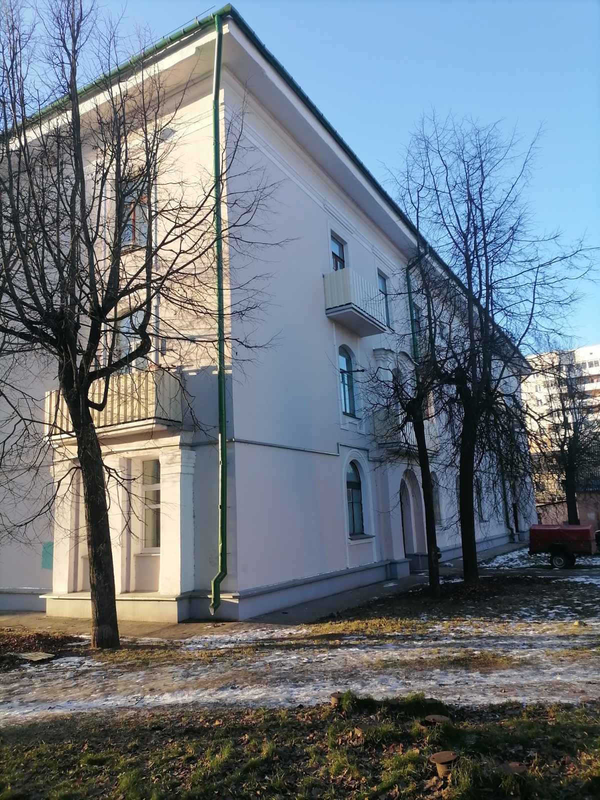 4-пакаёвая кватэра па адрасе Продажа 4-комнатной квартиры по улице Максима...