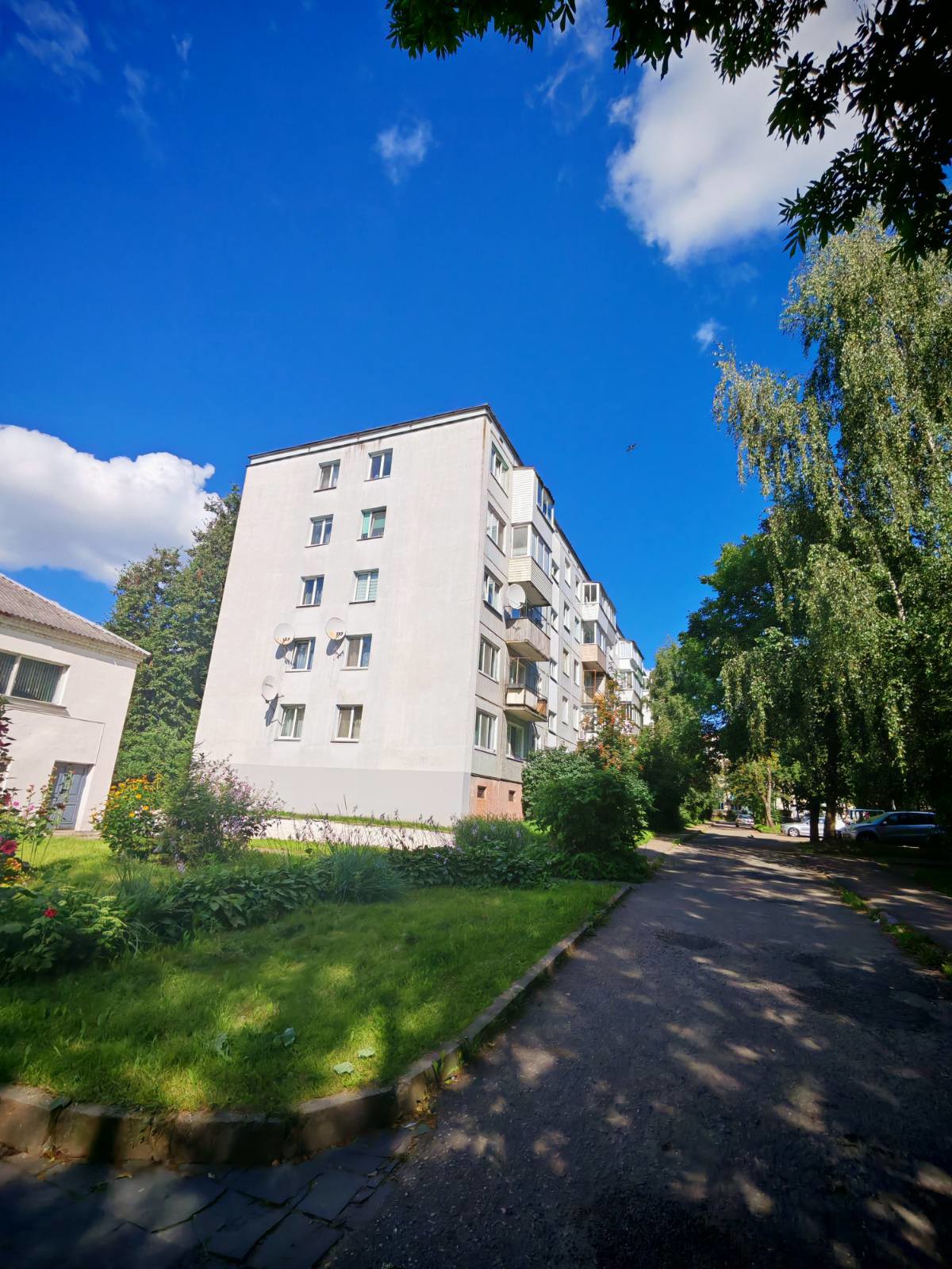 1-пакаёвая кватэра па адрасе Продажа 1-комнатной квартиры по улице Лазо