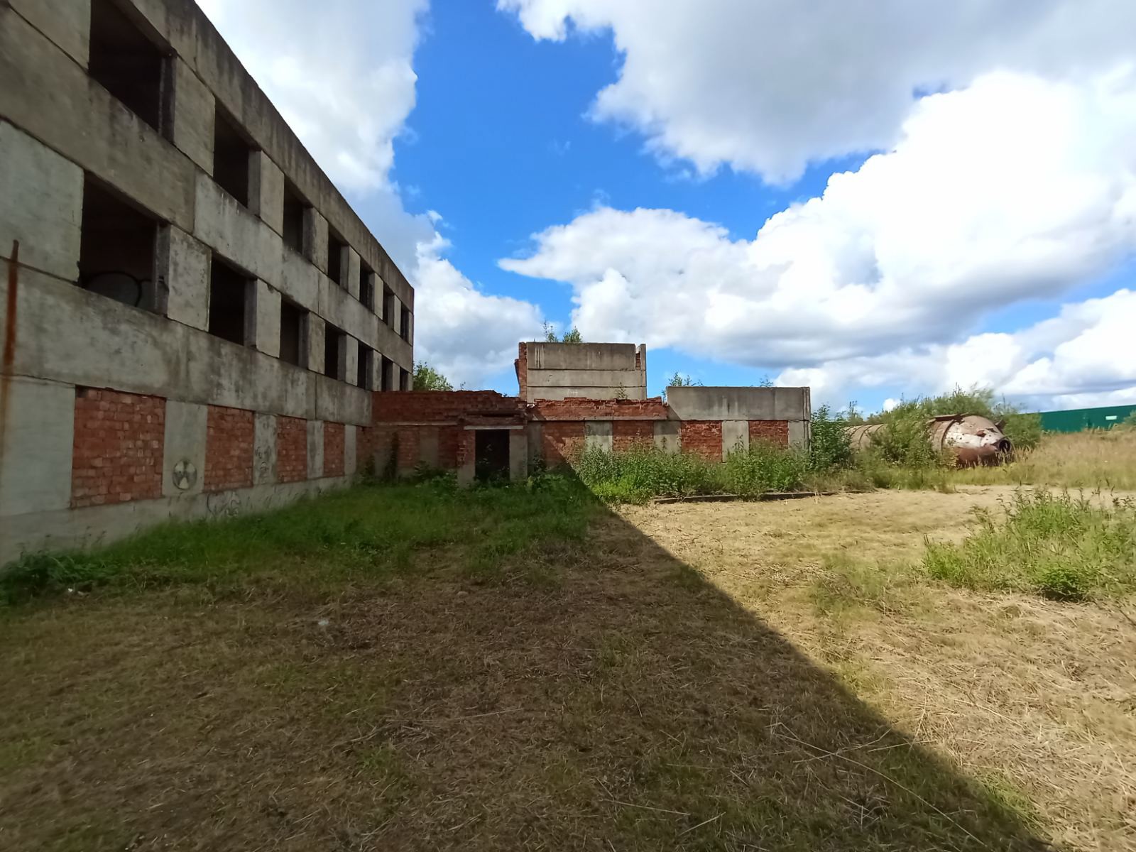 коммерческое помещение по адресу Продажа здания свободного назначения