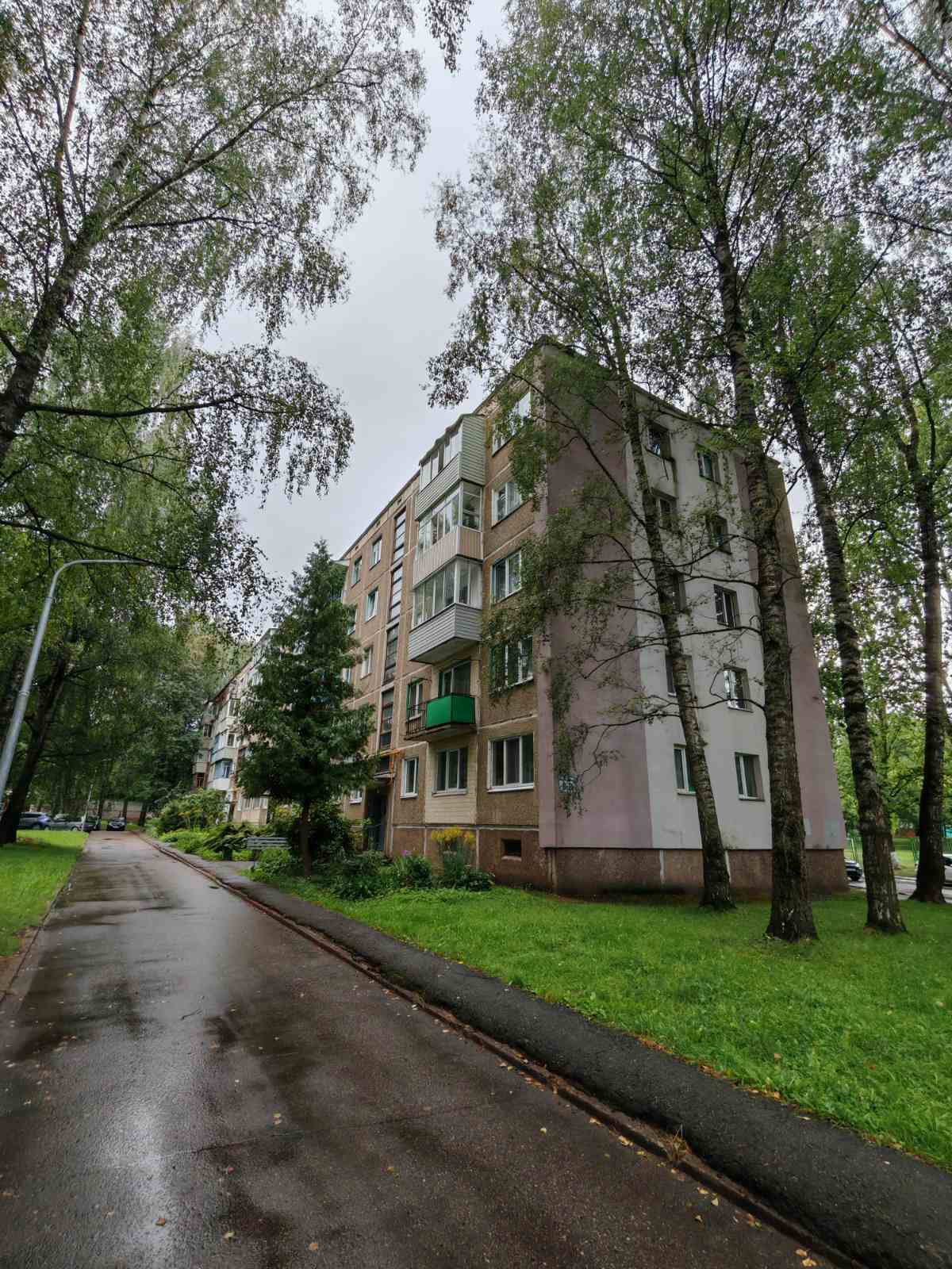 4-пакаёвая кватэра па адрасе Продажа 4-комнатной квартиры по улице Чкалова