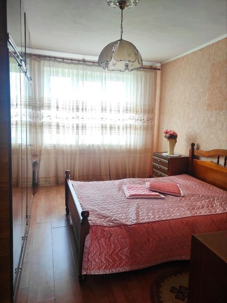 3-пакаёвая кватэра па адрасе Лида, Варшавская ул., д. 40, 3-комн.