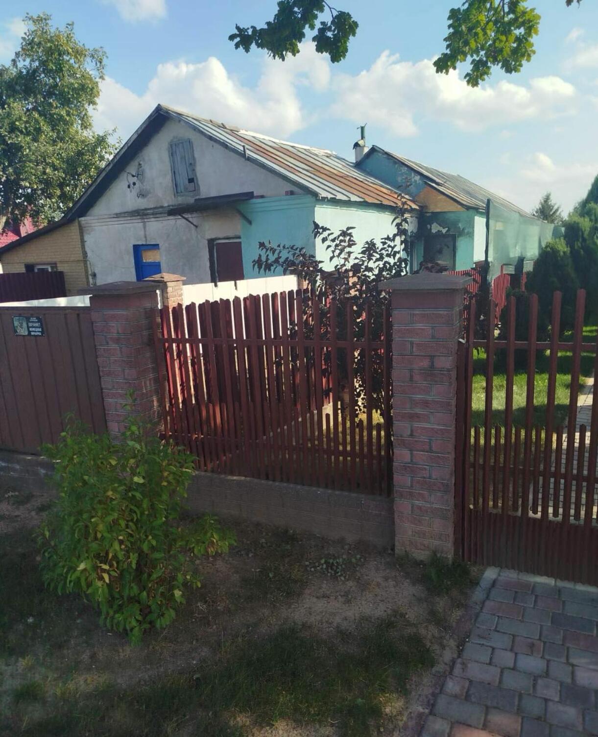 Дом по адресу Участок с квартирой в жилом блокированном доме + 