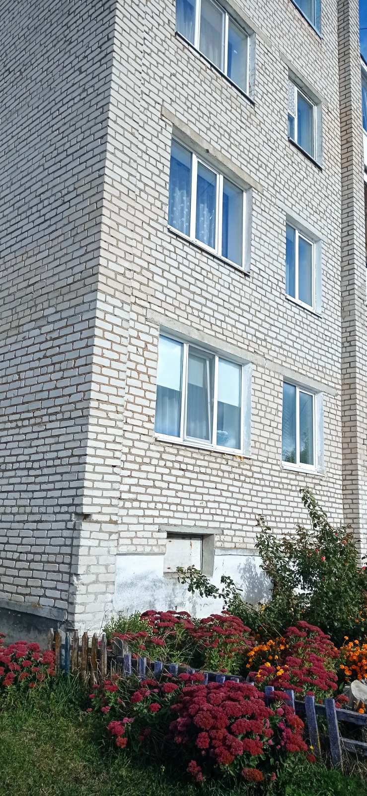 2-пакаёвая кватэра па адрасе 2кв. в п.Бояры (рядом оз.Нарочь)
