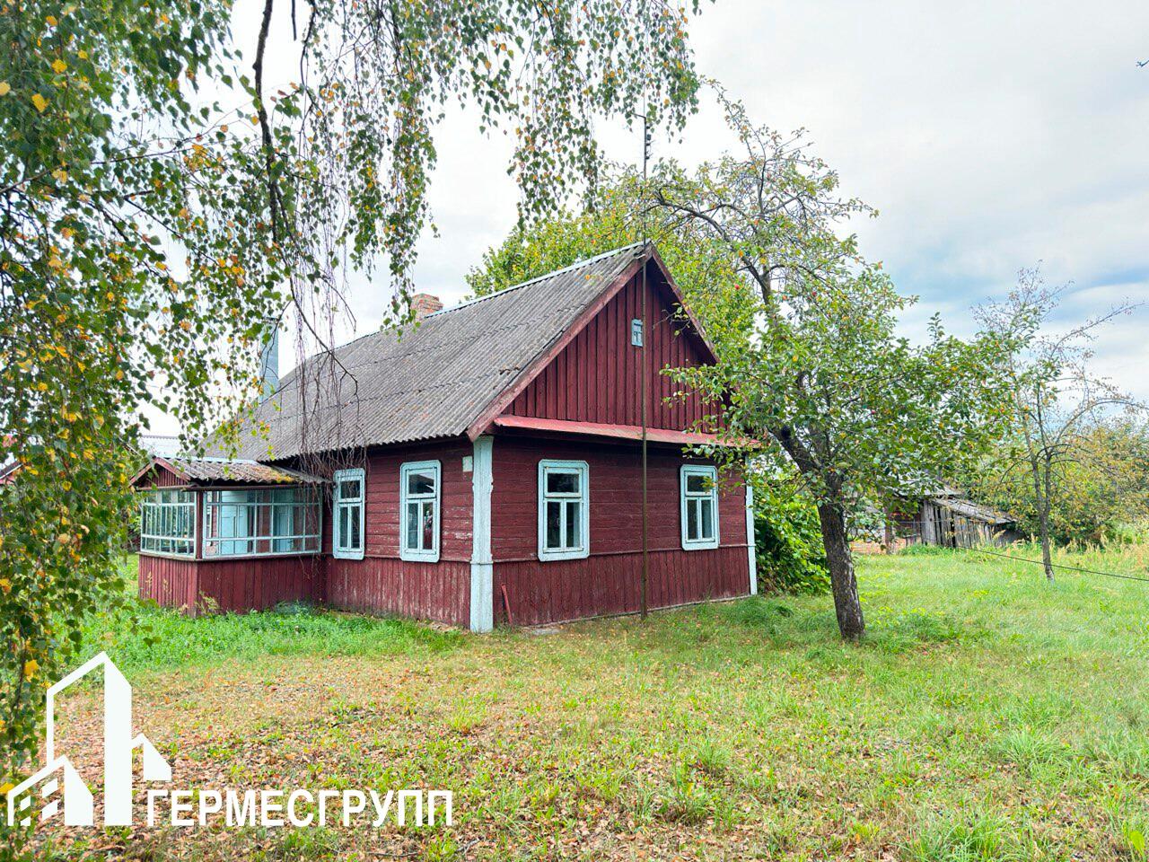 Дом па адрасу Продается деревянный жилой дом в д. Болота.