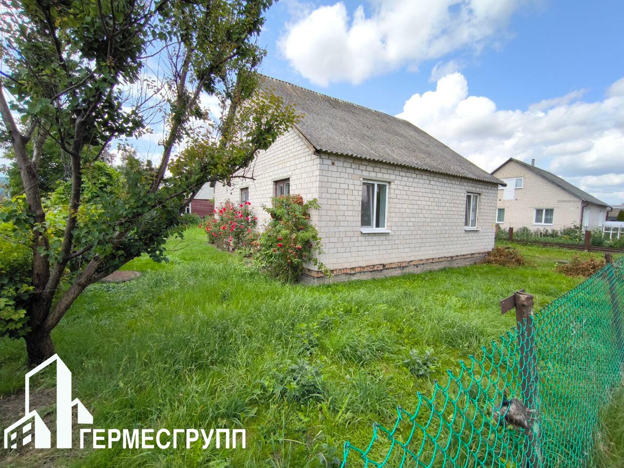 Дом па адрасу Дом в Кобрине по ул.Лесная, р-н Бама.