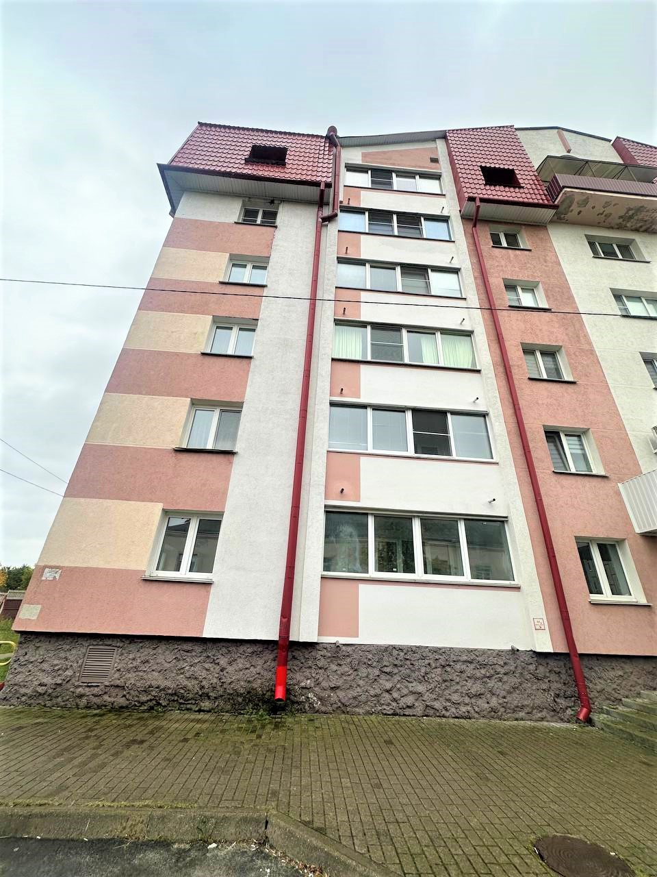 3-пакаёвая кватэра па адрасе 3-комн кварт ул. Димитрова, 80