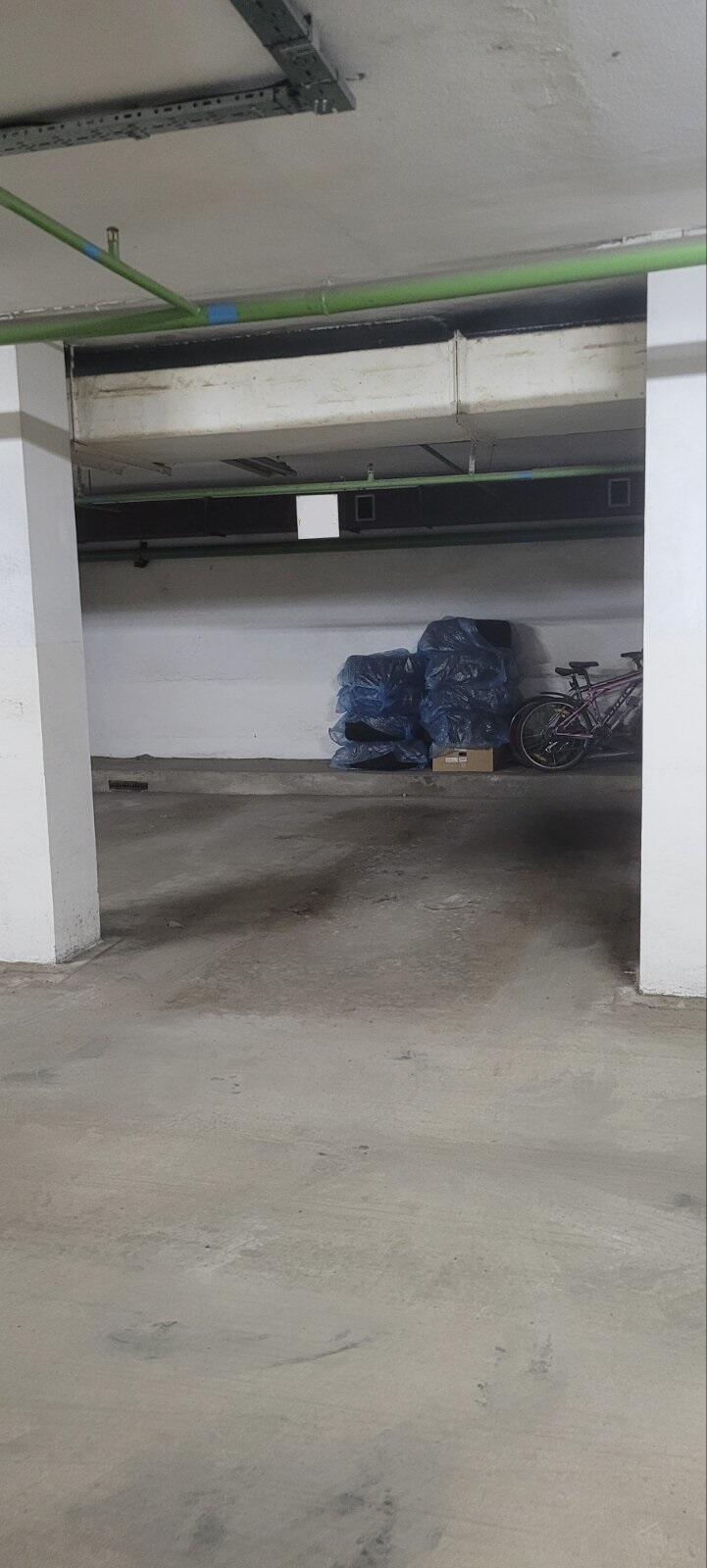 Гараж по адресу Полевая ул.,  10/А, Машиноместо