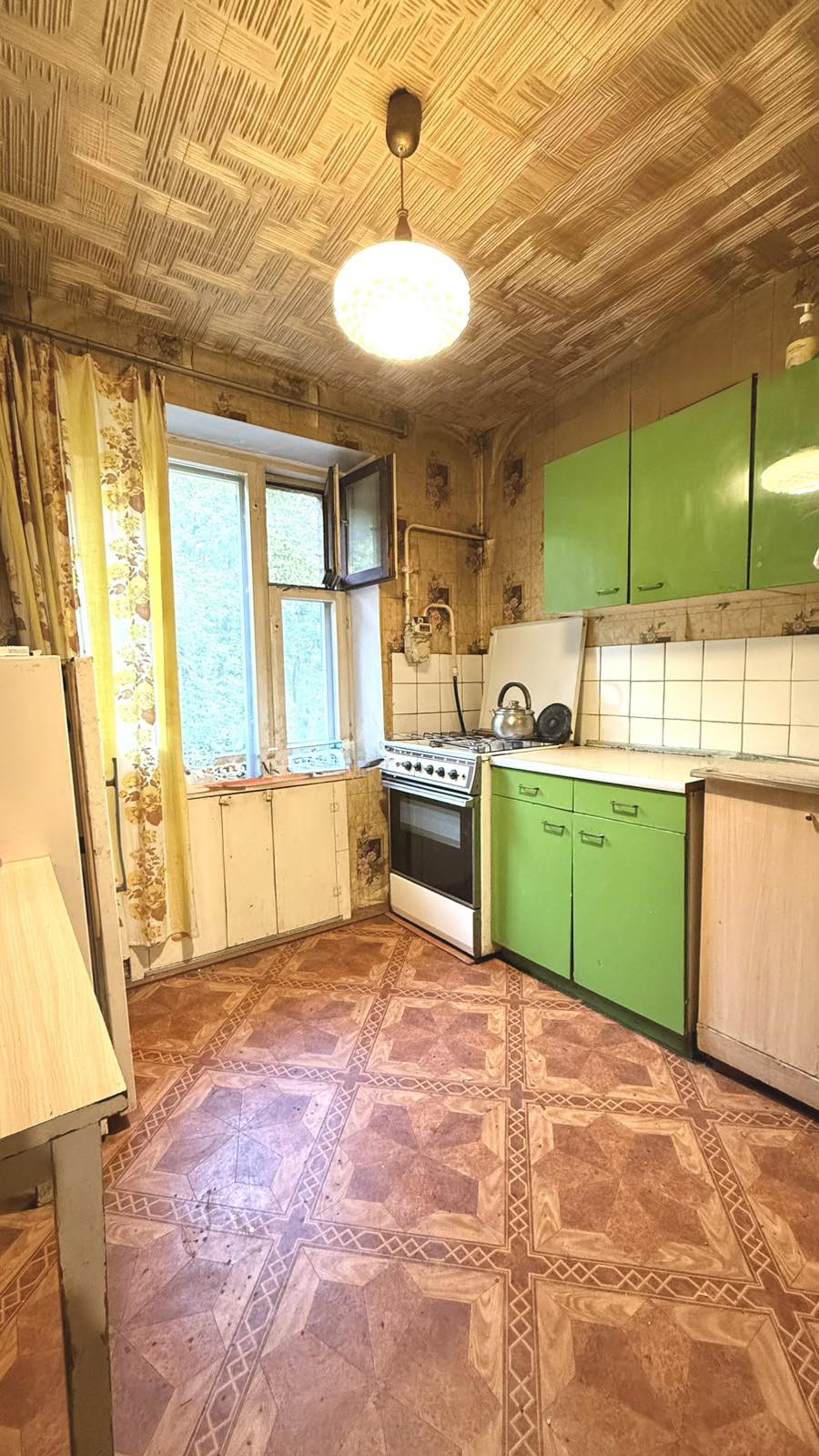 2-комнатная квартира по адресу Продажа 2-комнатной квартиры по улице Богдана...