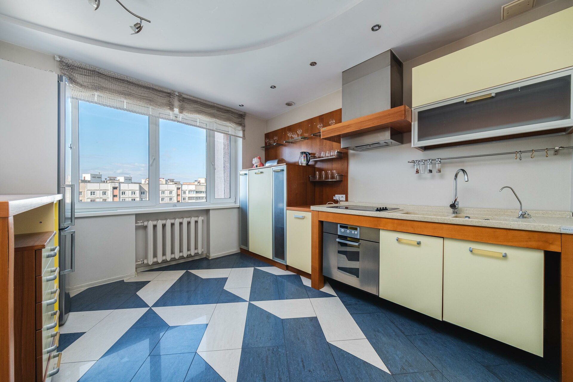 4-комнатная квартира по адресу г. Минск, Острошицкая ул., д. 12