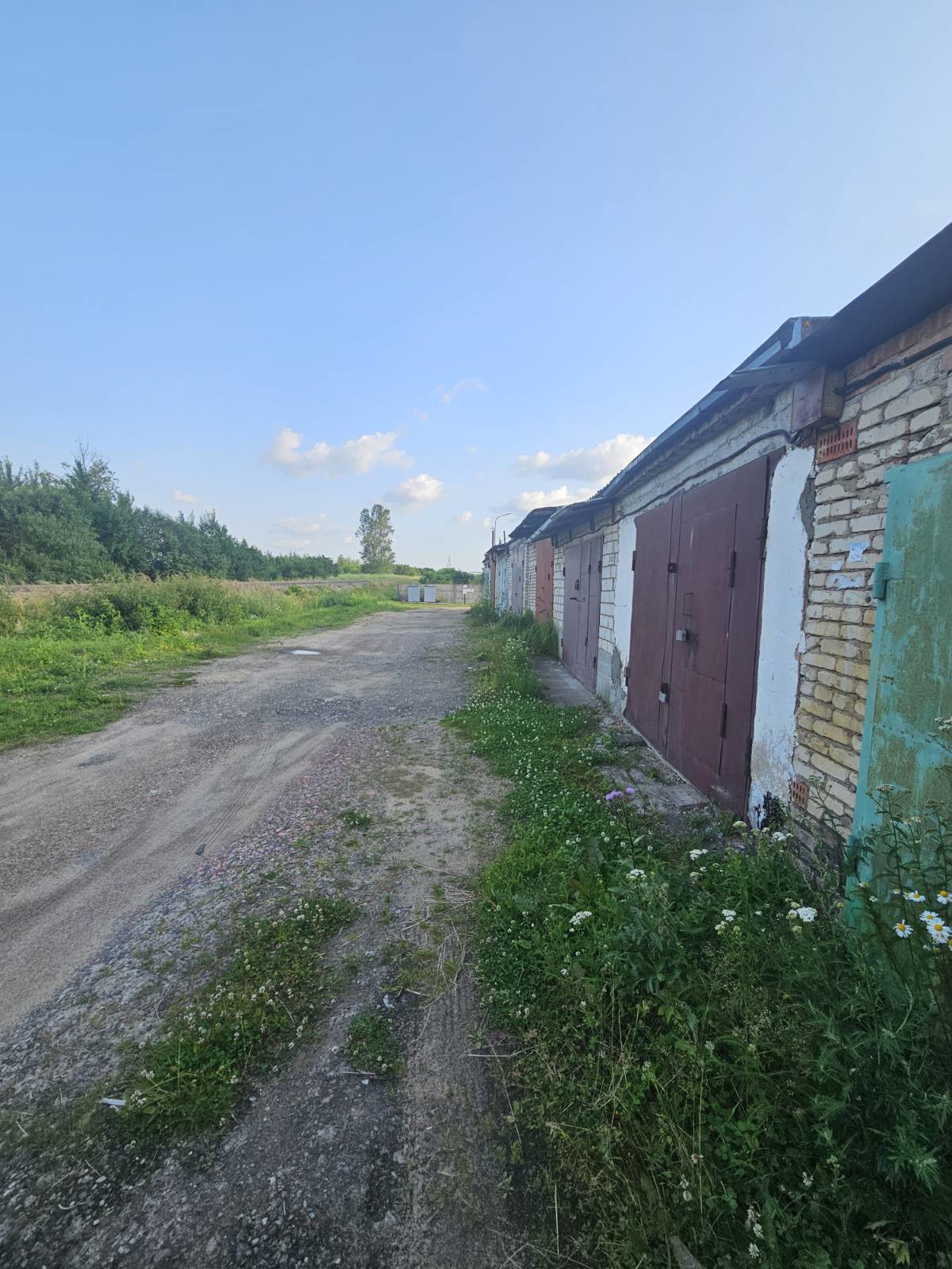 Гараж по адресу Продажа гаража район Лазо