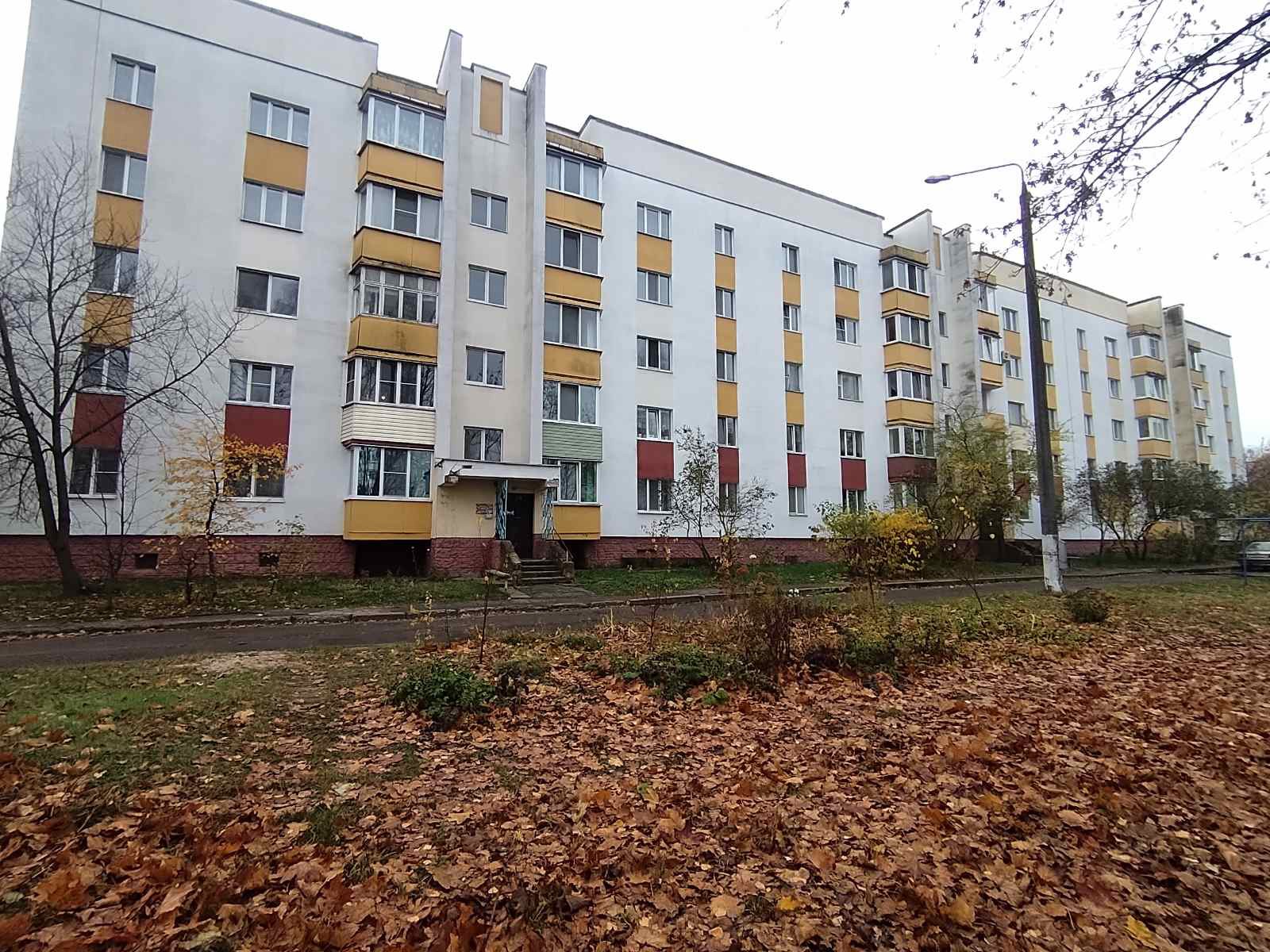 2-комнатная квартира по адресу Продажа 2-комн кварт мкр.16 д.5 