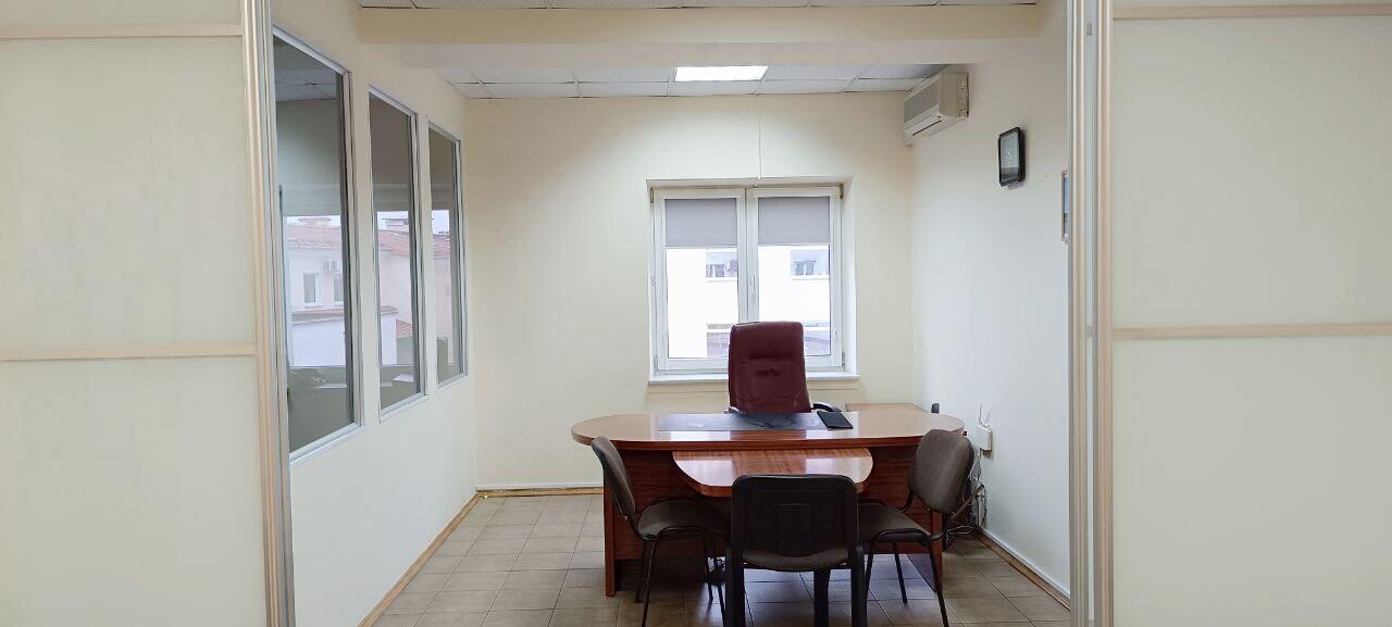 Офис по адресу г. Минск, Замковая ул., д. 33