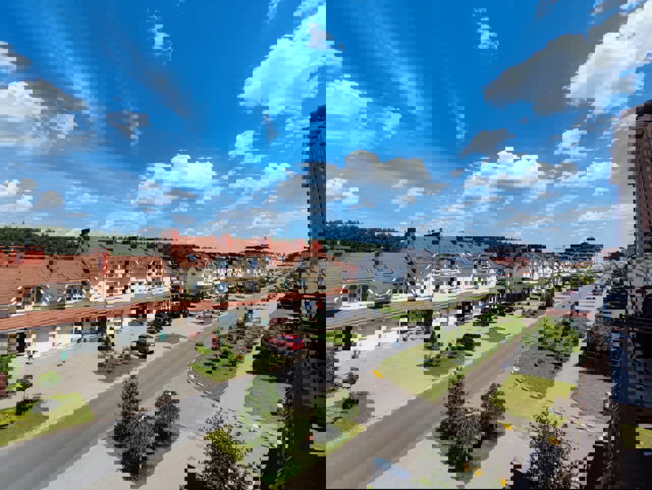 5-пакаёвая кватэра па адрасе 5 кв.(таунхаус) в пос.Сонечном