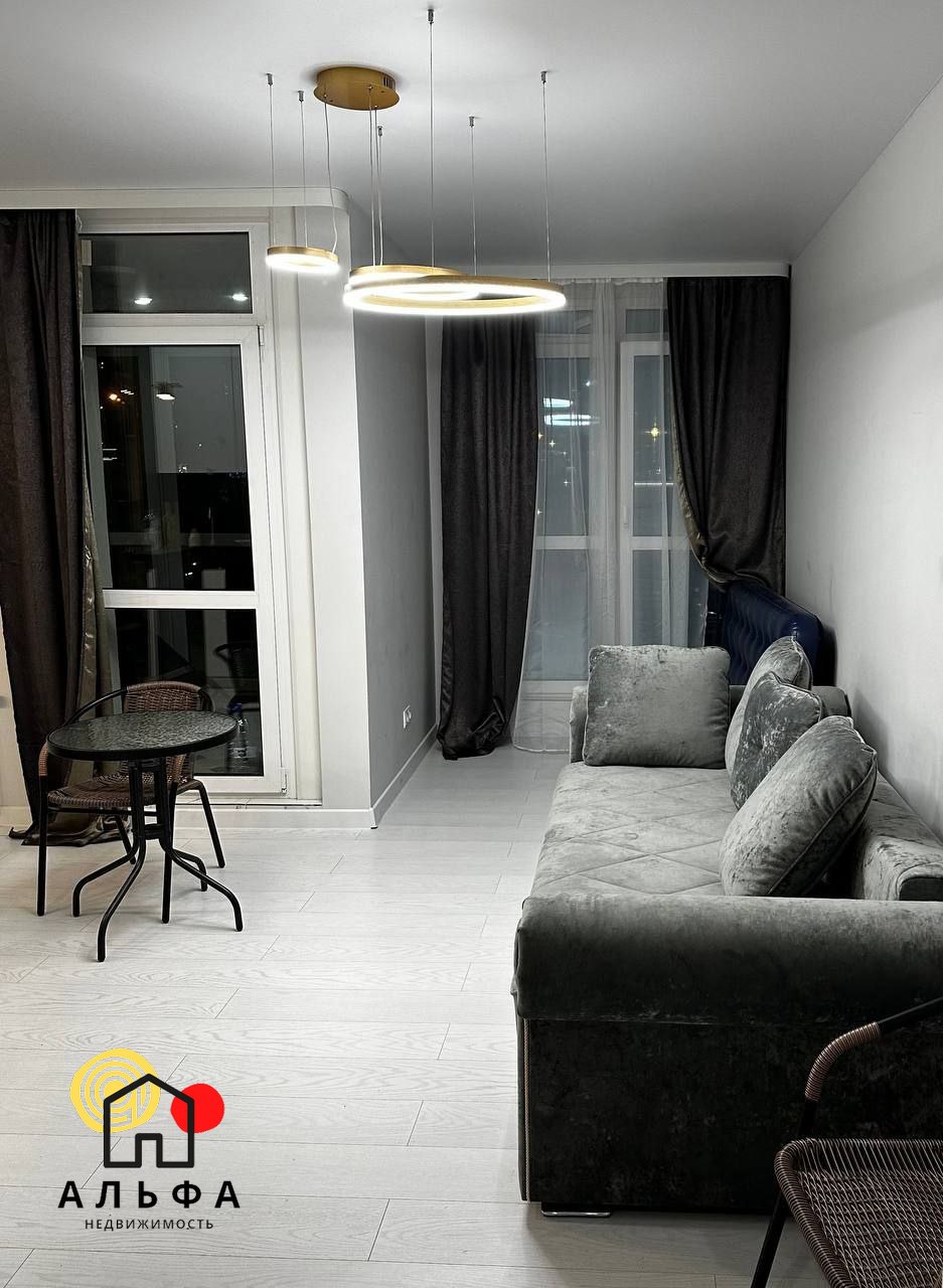 1-пакаёвая кватэра па адрасе здание Москва, квартал Евразия,...