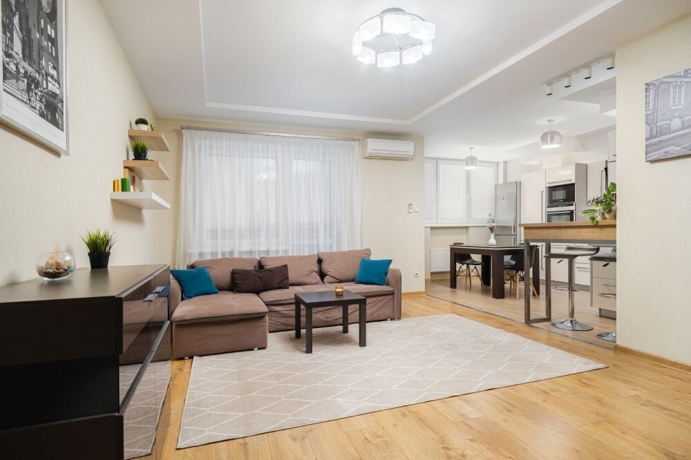 3-пакаёвая кватэра па адрасе г. Минск, Связистов ул., д. 10