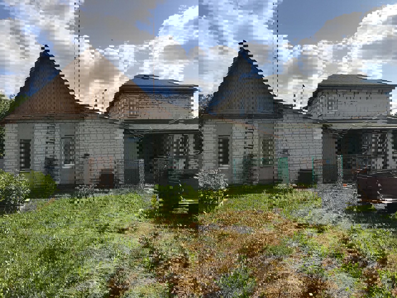 Дом па адрасу Дом в д. Метличицы (Чирвоная Заря(Логойский р-н)