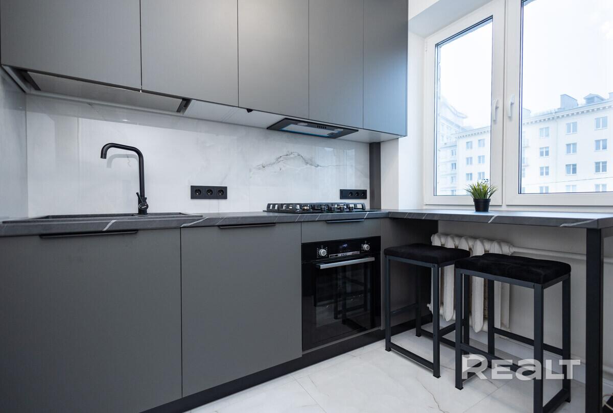 1-пакаёвая кватэра па адрасе г. Минск, Независимости просп., д. 89