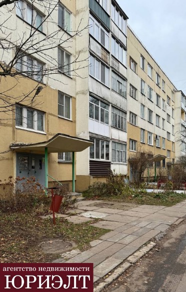 Прадаецца пакой па адрасу Продажа 3 комнат в 4-комнатной квартире