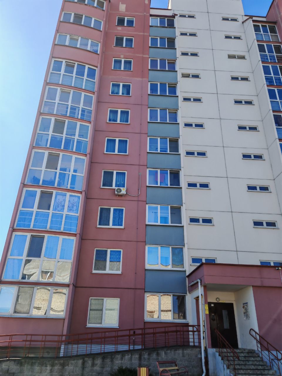 3-пакаёвая кватэра па адрасе Продажа 3-комнатной квартиры ул. Полесская, д. 72