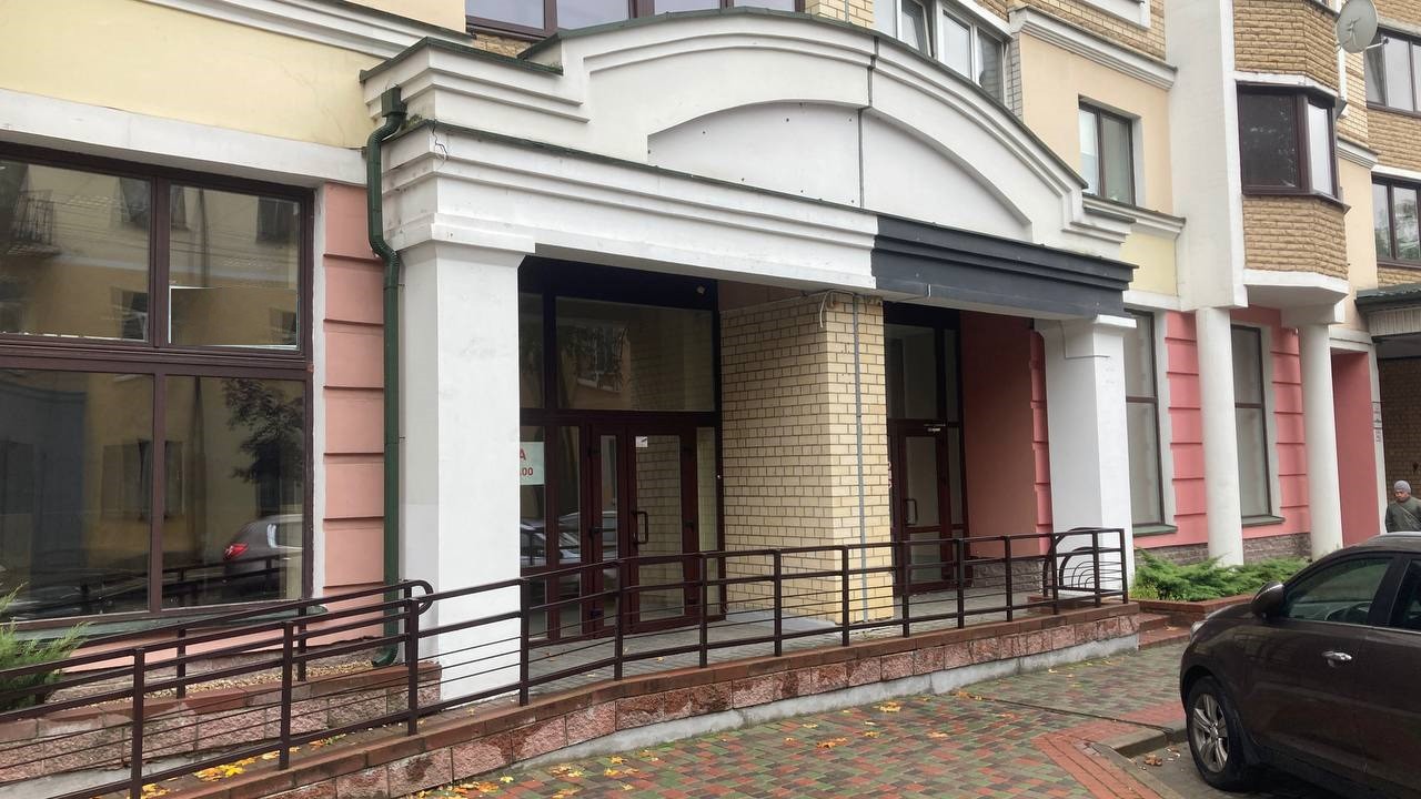 Офис по адресу Аренда торговой площади