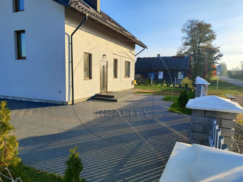 Дом по адресу  Отличный дом и земельный участок в пригороде 