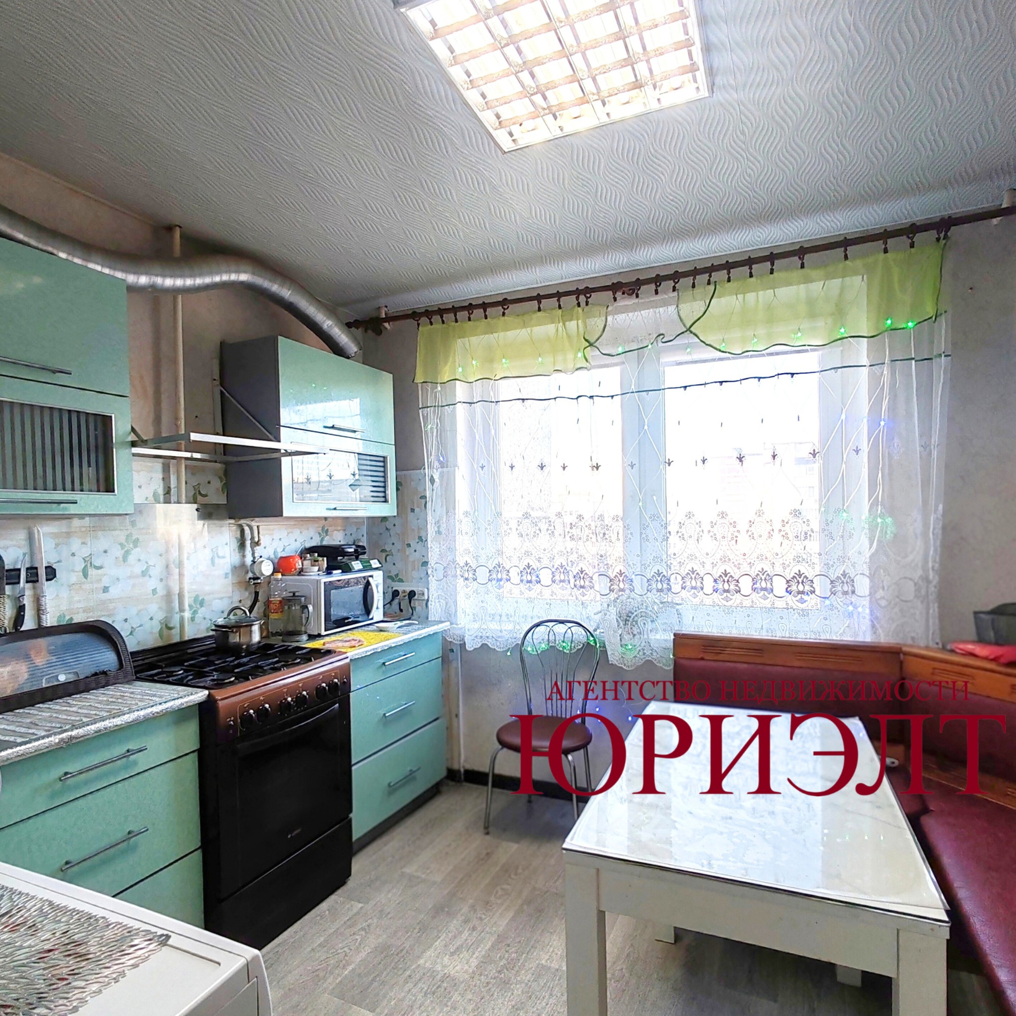 3-комнатная квартира по адресу Парковая ул., 27, Барановичи, Брестская область