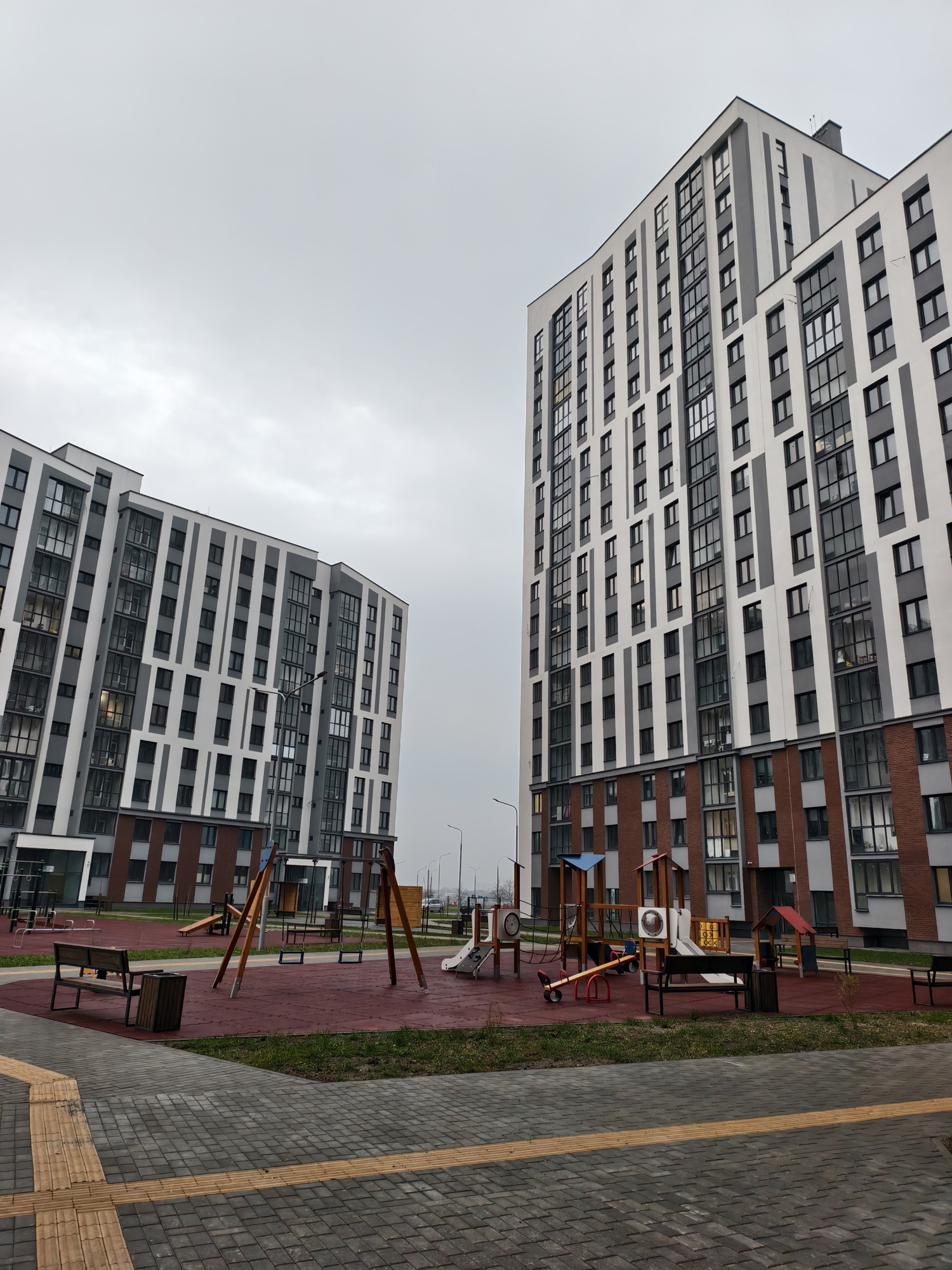 2-пакаёвая кватэра па адрасе ул. Октябрьской Революции, 45, Брест, Брестская...