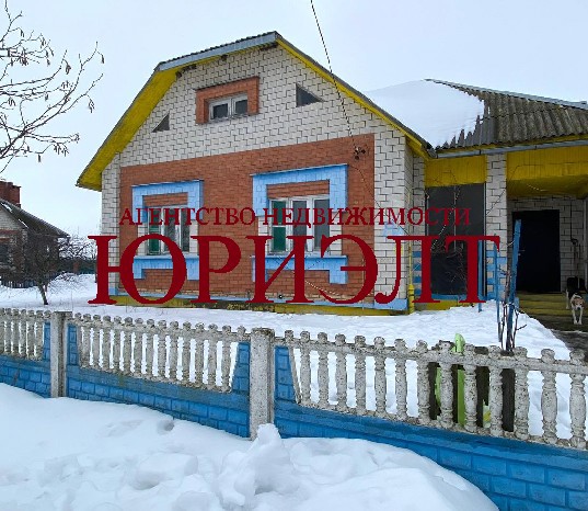 Дом по адресу п. Алексеевка, Гомельская область