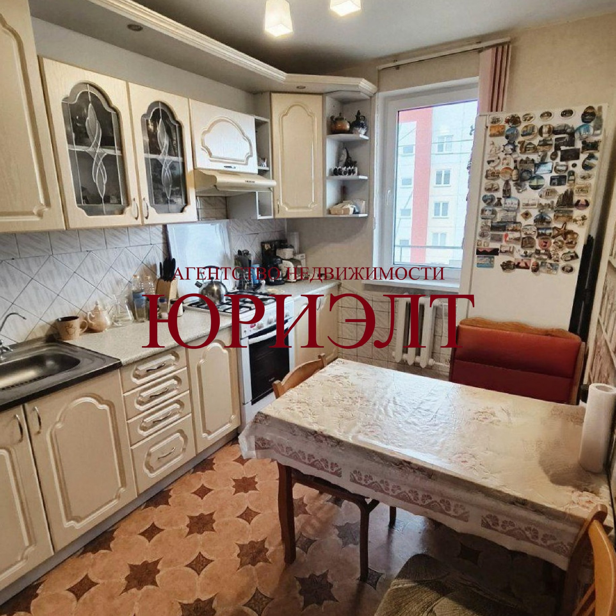 3-пакаёвая кватэра па адрасе Железнодорожная ул., 28, городской п. Зельва,...