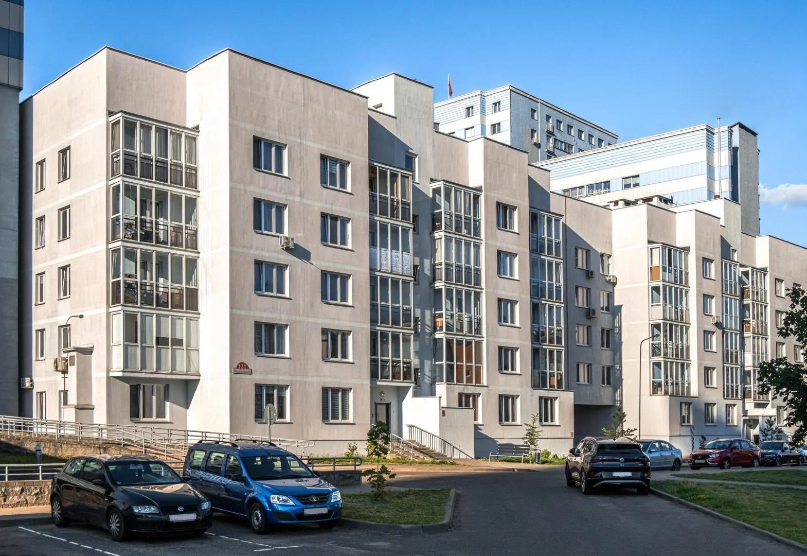 3-комнатная квартира по адресу пр. Победителей, 121, Минск