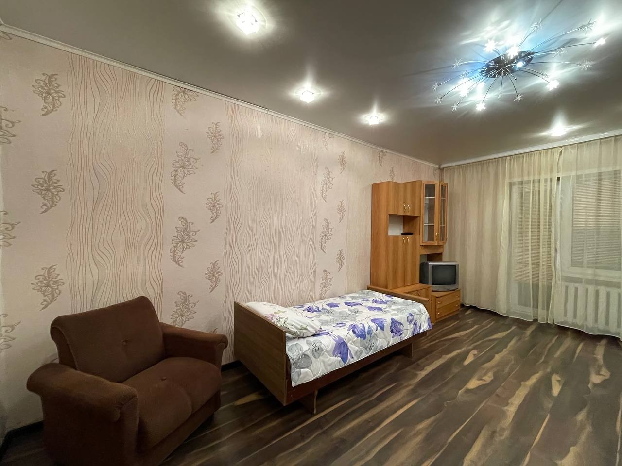 2-комнатная квартира  в аренду по адресу Розы Люксембурга, д.2