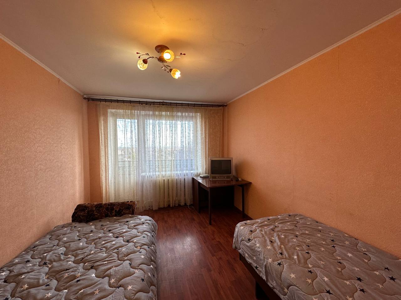 2-комнатная квартира  в аренду по адресу ул. Академика Королёва, 2, Петриков,...