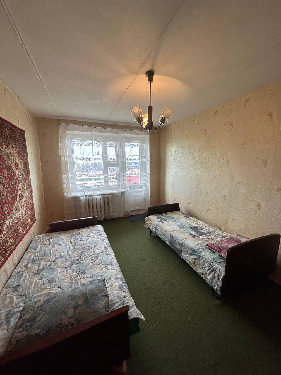 2-комнатная квартира  в аренду по адресу Коммунистическая ул., 1, Петриков,...