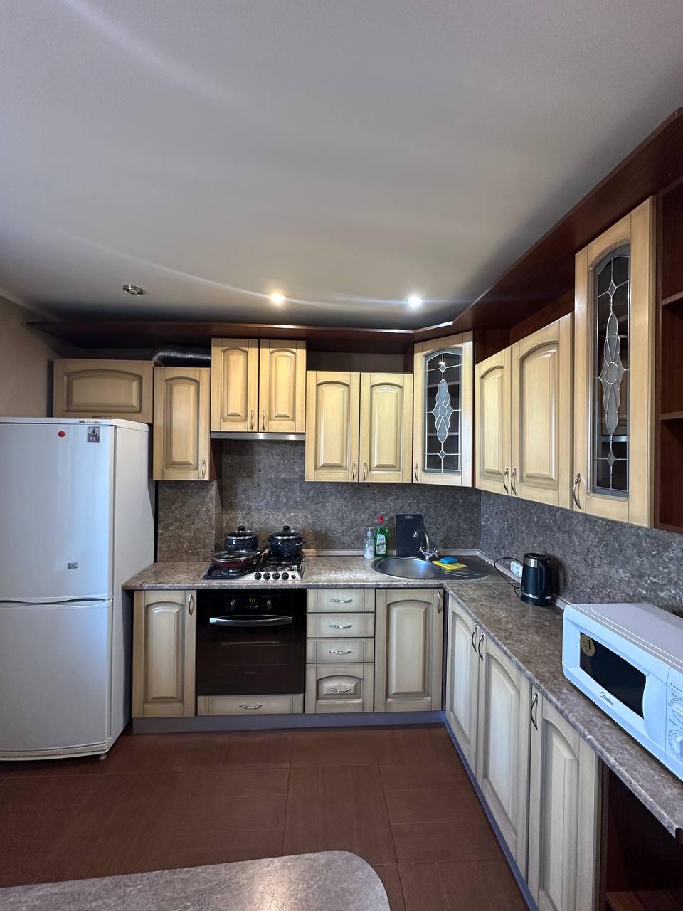 3-комнатная квартира  в аренду по адресу Интернациональная ул., 26, Пружаны,...