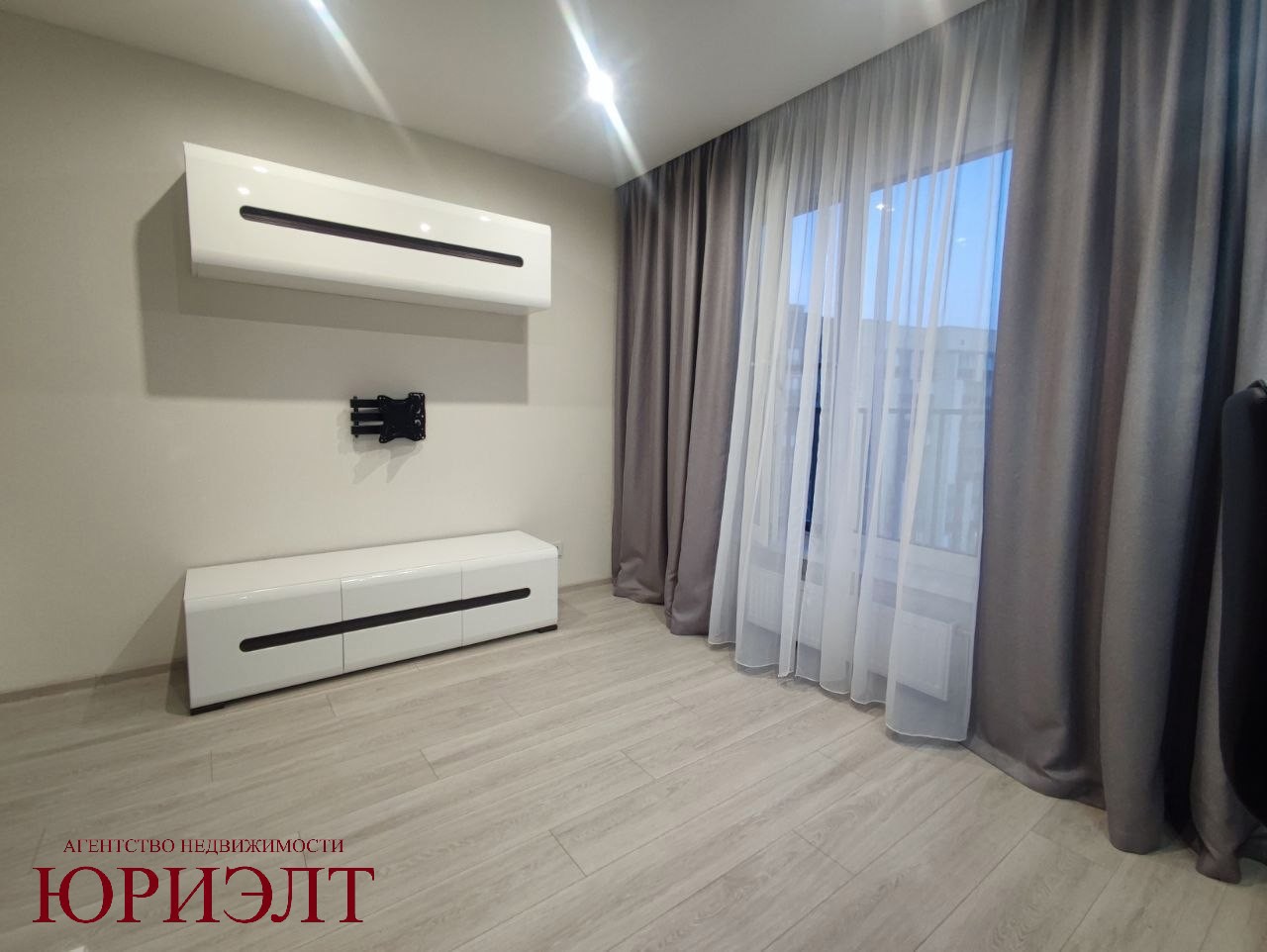 1-комнатная квартира  в аренду по адресу ул. Александра Яковлева, 1, д....