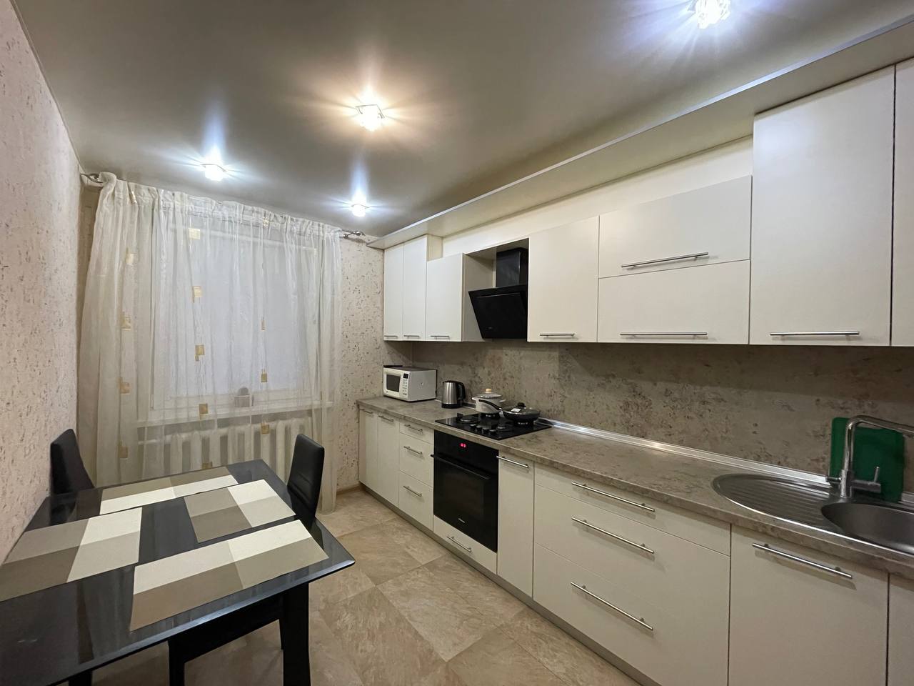 2-комнатная квартира  в аренду по адресу ул. Ленина, 111, Климовичи,...