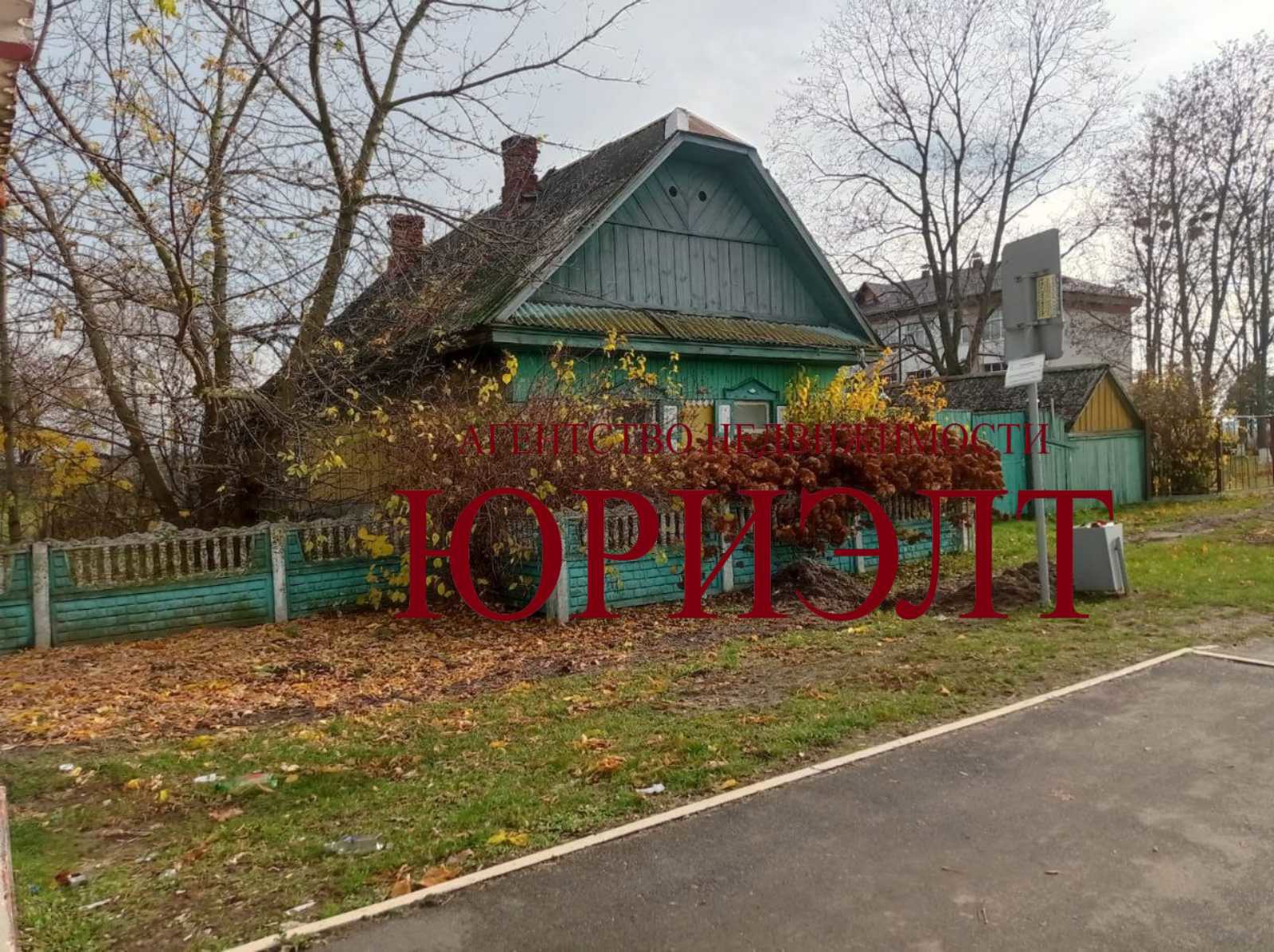 Дом по адресу Советская ул., аг. Тихиничи, Гомельская область