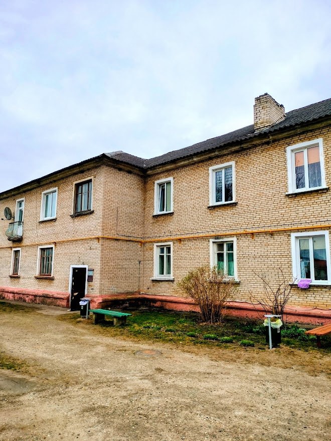2-пакаёвая кватэра па адрасе Октябрьская ул., 9, п. Первомайский, Гродненская об...