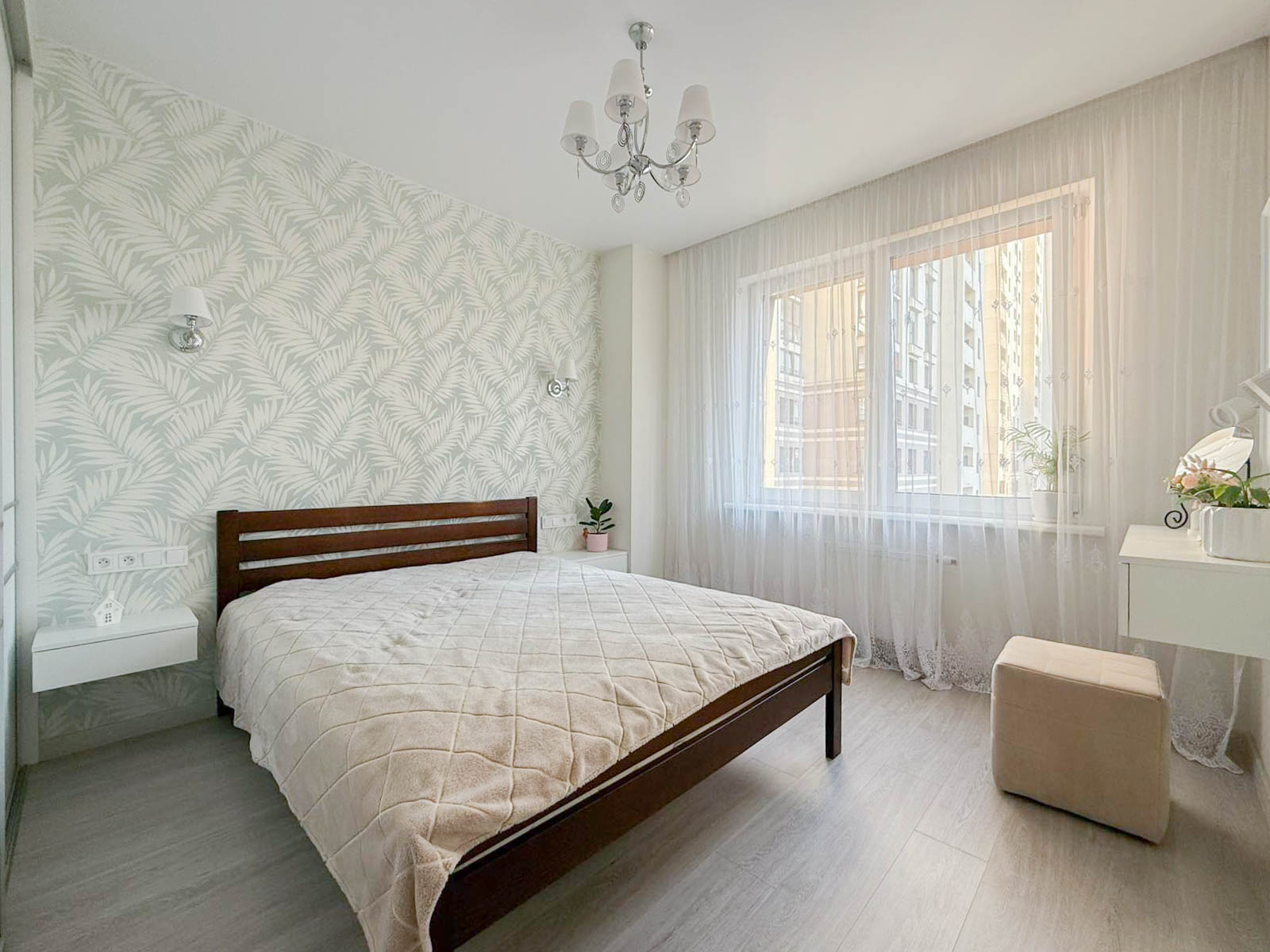 3-пакаёвая кватэра па адрасе ул. Макаёнка, 12Б, Минск