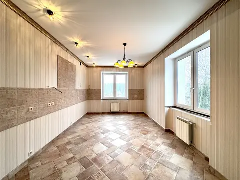  м² и участком сотки