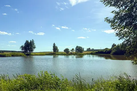  м² и участком сотки