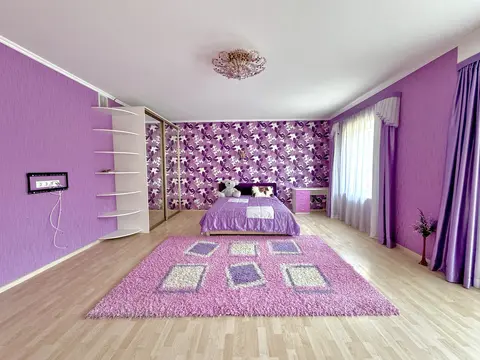  м² и участком сотки