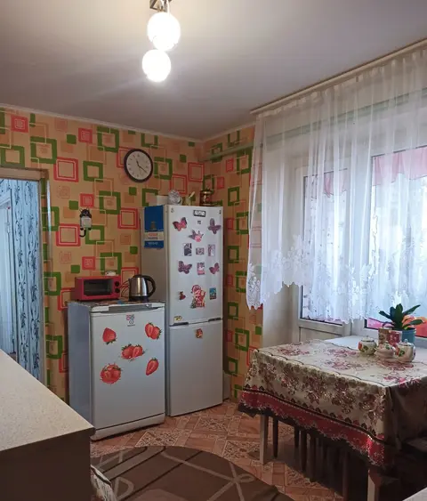  м² и участком соток