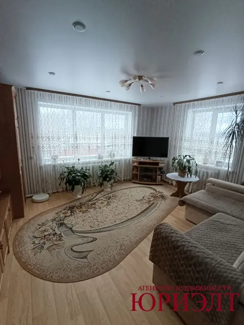  м² и участком соток