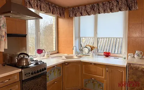  м² и участком сотки